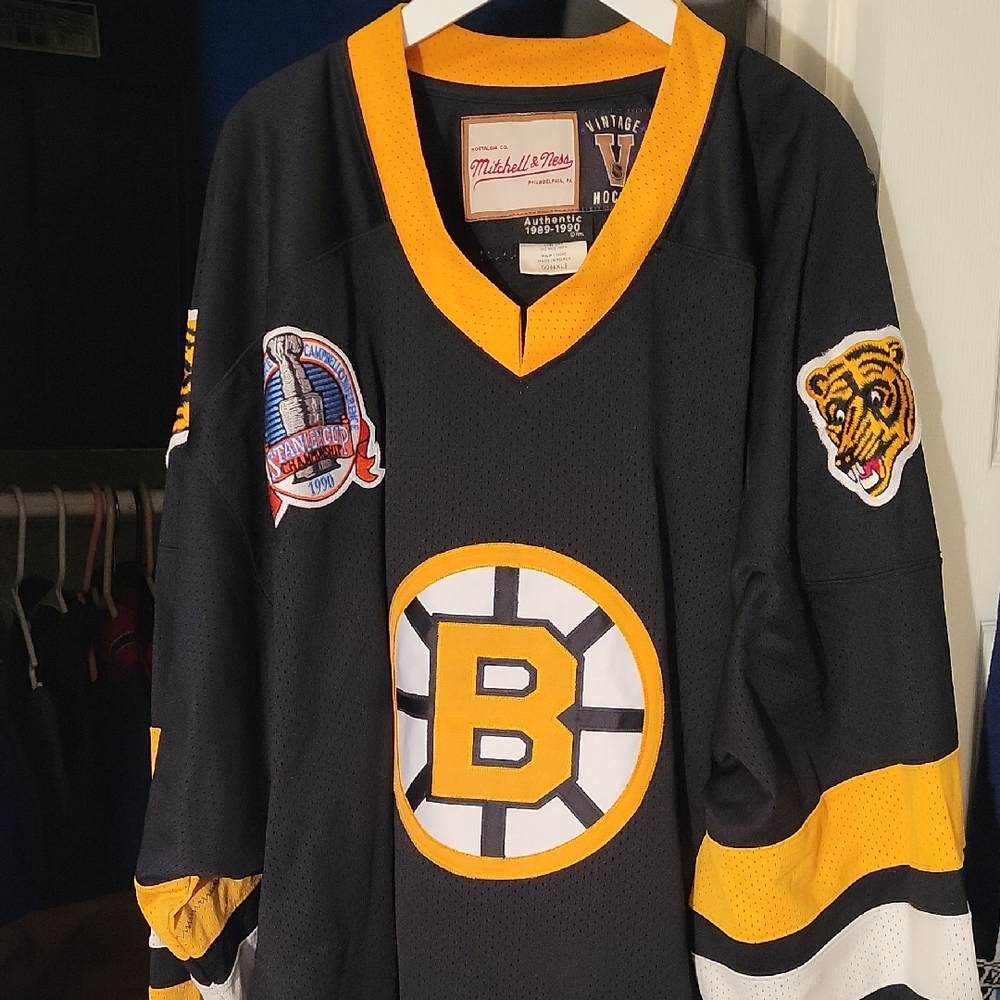 Vintage Boston Bruins Jersey